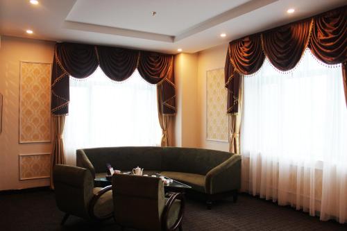 HAI YEN LUXURY HOTEL in Cam Pha HAI YEN LUXURY HOTEL in Cam Pha