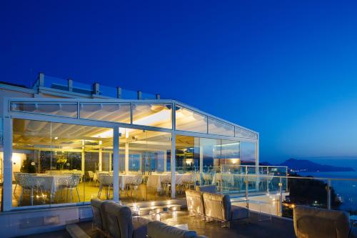 Ресторан, Villa Fiorella Art Hotel in Маса Любренсе Ресторан, Villa Fiorella Art Hotel in Маса Любренсе