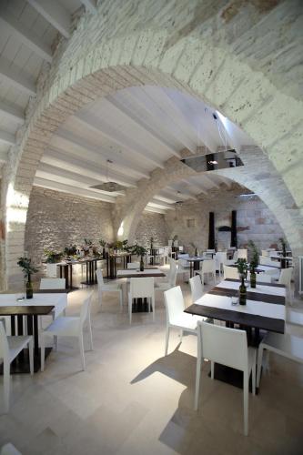 Restaurante, Masseria Torre Di Nebbia in Corato Restaurante, Masseria Torre Di Nebbia in Corato