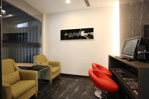 Business center, Chiayi Look Hotel in Chiayi Business center, Chiayi Look Hotel in Chiayi