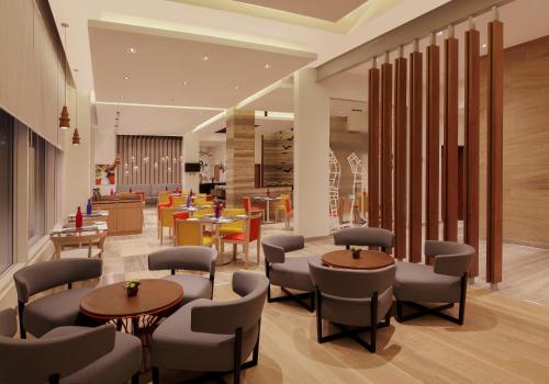 Étterem, ibis Kochi City Centre - An AccorHotels Brand in Kochi Étterem, ibis Kochi City Centre - An AccorHotels Brand in Kochi