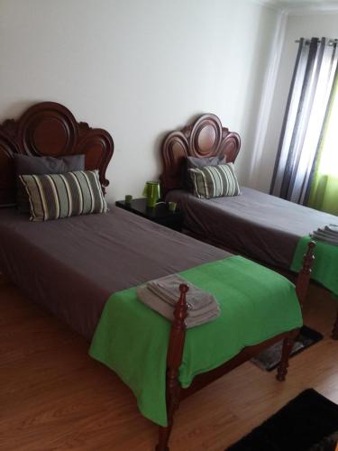 Rumah 125 m² dengan 2 kamar tidur dan 1 kamar mandi pribadi di Pusat Kota Peniche (Saudade Peniche Apartment) in Peniche Rumah 125 m² dengan 2 kamar tidur dan 1 kamar mandi pribadi di Pusat Kota Peniche (Saudade Peniche Apartment) in Peniche
