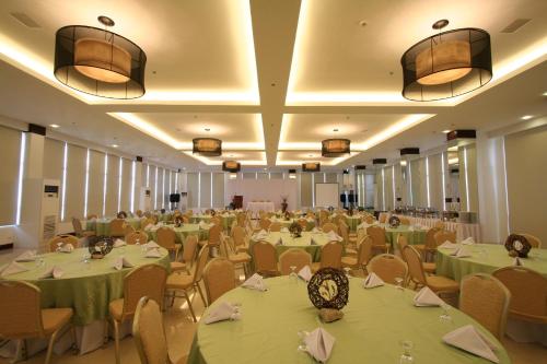 Banquet hall, Hotel St. Ellis in Legazpi Banquet hall, Hotel St. Ellis in Legazpi