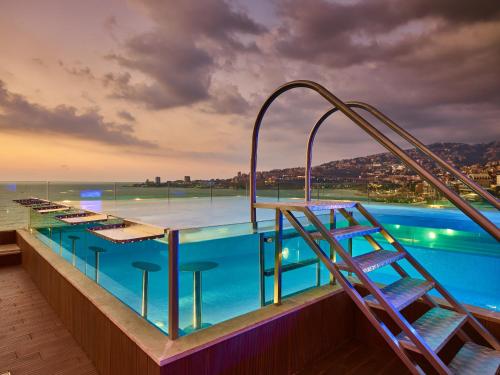 Rõdu/terrass, Princessa Hotel in Jounieh Rõdu/terrass, Princessa Hotel in Jounieh