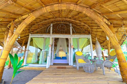 발코니/테라스, 코코넛 가든 비치 리조트 (Coconut Garden Beach Resort) in 와이게테 발코니/테라스, 코코넛 가든 비치 리조트 (Coconut Garden Beach Resort) in 와이게테