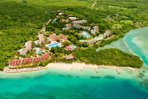 Aerial view of Cartagena all inclusive resort on beach