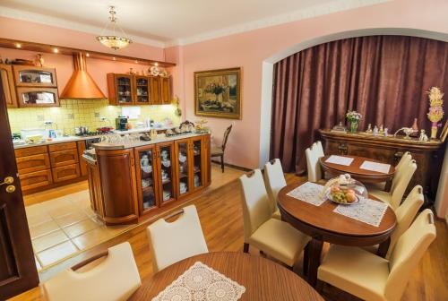 This photo about Saban Deluxe shared on HyHotel.com