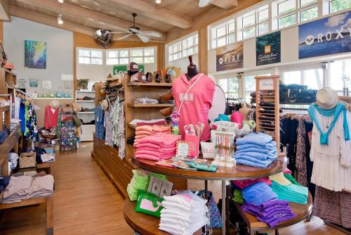 This photo about Hilton San Diego Resort & Spa shared on HyHotel.com