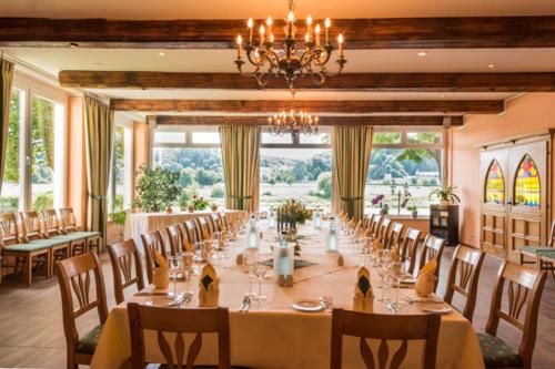 Banquet hall, Hotel Knorre in Meissen Banquet hall, Hotel Knorre in Meissen