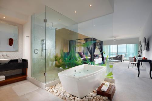 Bathroom, Senses Riviera Maya, Oceanfront Boutique Hotel, Adults Only in Puerto Morelos Bathroom, Senses Riviera Maya, Oceanfront Boutique Hotel, Adults Only in Puerto Morelos