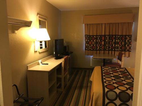 Super 8 By Wyndham Vicksburg in Vicksburg Super 8 By Wyndham Vicksburg in Vicksburg