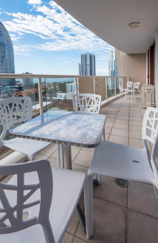 Broadbeach Savannah Resort in Broadbeach Broadbeach Savannah Resort in Broadbeach