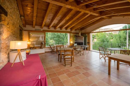 Létesítmények, Font del Pas in Beceite Létesítmények, Font del Pas in Beceite