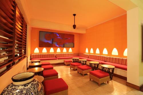 Baras / poilsio zona, Grand Decameron Montego Beach, A Trademark All Inclusive in Montenegro Bėjus Baras / poilsio zona, Grand Decameron Montego Beach, A Trademark All Inclusive in Montenegro Bėjus