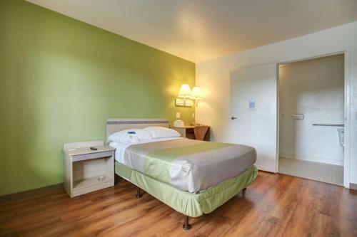 在meiguo.com看到的Motel 6 Elkton的介绍图片