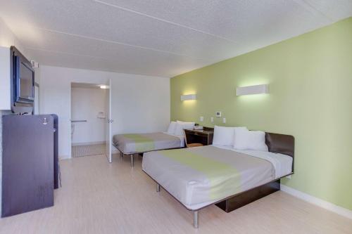 This photo about Motel 6 Houston, TX – West shared on HyHotel.com