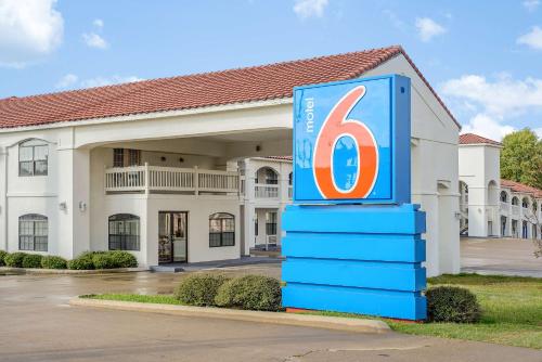 Motel 6-Canton, TX Canton