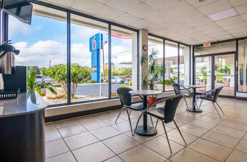 大堂, Motel 6 Conyers, GA in 科尼爾斯(GA) 大堂, Motel 6 Conyers, GA in 科尼爾斯(GA)