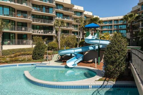 Swimming pool, Phoenix on the Bay Unit 1110 in Caswell Swimming pool, Phoenix on the Bay Unit 1110 in Caswell