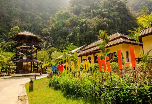 This photo about Palms Hill Resort shared on HyHotel.com