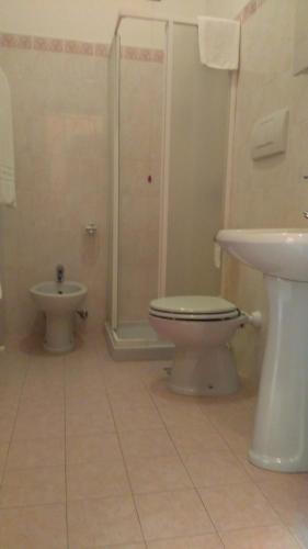 Bagno, La Quercia Hotel con Ristorante in San Giovanni In Croce Bagno, La Quercia Hotel con Ristorante in San Giovanni In Croce