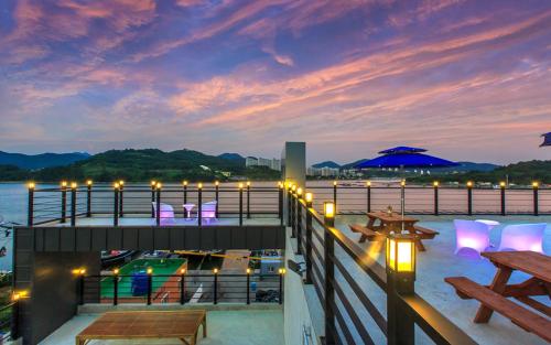 Balcony/terrace, onda d'oro hostel in Ssangbong-dong Balcony/terrace, onda d'oro hostel in Ssangbong-dong