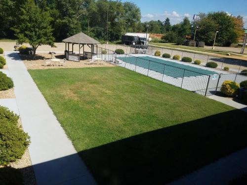 設施, 本頓維爾溫德姆速8酒店 (Super 8 By Wyndham Bentonville) in 本頓威爾 (AR) 設施, 本頓維爾溫德姆速8酒店 (Super 8 By Wyndham Bentonville) in 本頓威爾 (AR)