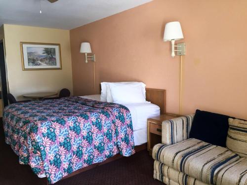 在meiguo.com看到的Motel 6 El Dorado的介绍图片