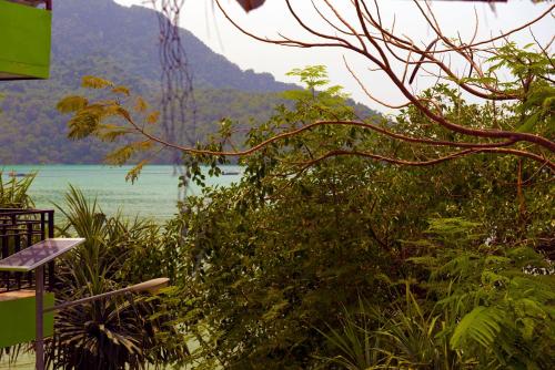 This photo about Sunflower Boathouse shared on HyHotel.com