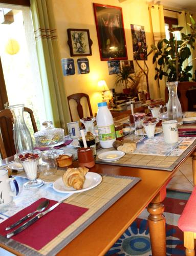 Restaurant, B&B La Borella Casa Conti in Vallouise Restaurant, B&B La Borella Casa Conti in Vallouise