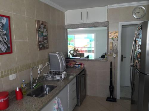 Cobertura de 3 quartos com hidromassagem e vista do por-do-sol in Vila Luis Antonio Cobertura de 3 quartos com hidromassagem e vista do por-do-sol in Vila Luis Antonio