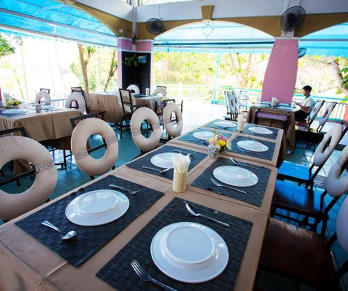 Restaurant, Brookside Valley Resort near Brookside Valley Resort Restaurant, Brookside Valley Resort near Brookside Valley Resort