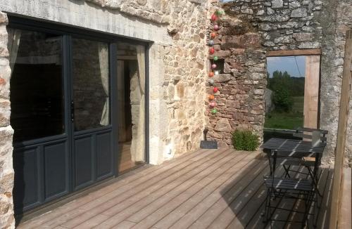 This photo about Dependance Privee en Campagne shared on HyHotel.com