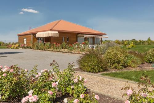 Bejárat, Pressoir Hotel in Saint-Calais Bejárat, Pressoir Hotel in Saint-Calais