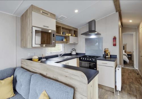 Roselands caravan park, Nr Lands End, Cornwall in 聖賈斯特 Roselands caravan park, Nr Lands End, Cornwall in 聖賈斯特
