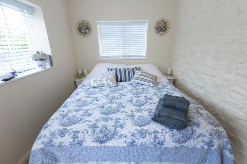 This photo about The Hollow Bottom shared on HyHotel.com