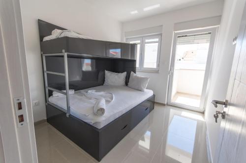 Three-Bedroom Apartment image 8
