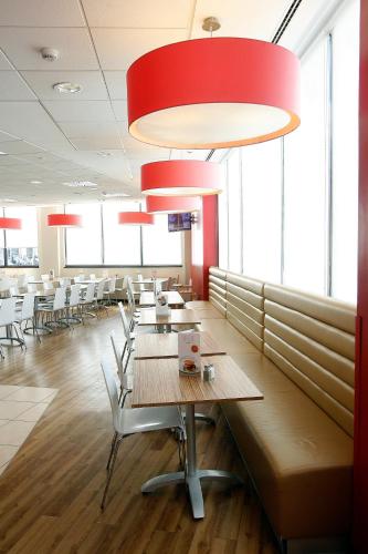 Restoran, Travelodge Valencia Aeropuerto in zračna luka Valencia Restoran, Travelodge Valencia Aeropuerto in zračna luka Valencia