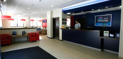 Foyer, Travelodge Valencia Aeropuerto in València Foyer, Travelodge Valencia Aeropuerto in València