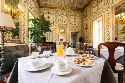 Food and beverages, Decumani Hotel De Charme in Historical Center Food and beverages, Decumani Hotel De Charme in Historical Center