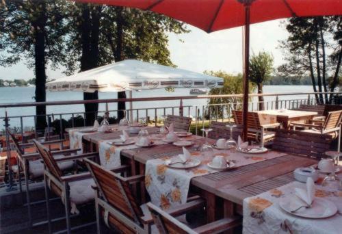 Restaurant, DameritzSeehotel in Kopenick Restaurant, DameritzSeehotel in Kopenick