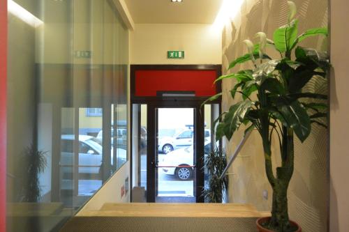 Facilities, Hotel Corallo in Stazione Garibaldi Facilities, Hotel Corallo in Stazione Garibaldi