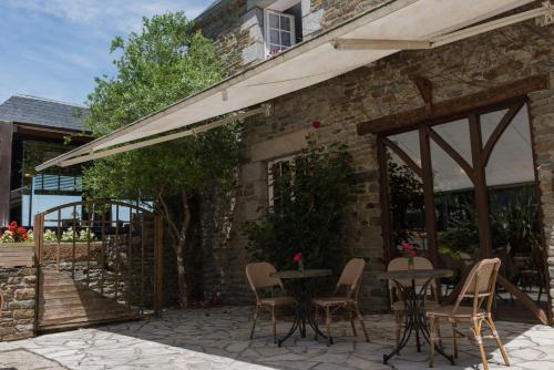 Buitenkant, Hotel The Originals Manoir de la Roche Torin (ex Relais du Silence) in Ducey Buitenkant, Hotel The Originals Manoir de la Roche Torin (ex Relais du Silence) in Ducey