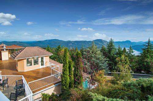 Balcony/terrace, Villa Eyrie Resort in Malahat (BC) Balcony/terrace, Villa Eyrie Resort in Malahat (BC)