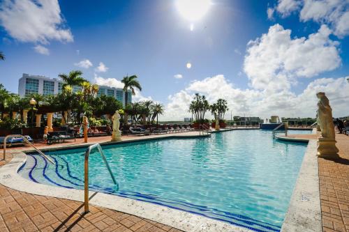 Hotel Sunny Isles Vacations