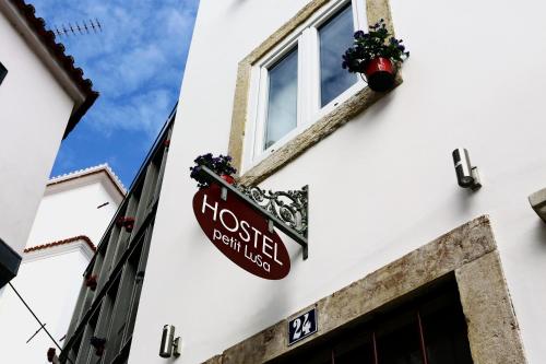 Hotel Hostel Petit Lusa