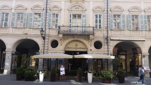 Vista exterior, The Originals Boutique, Hotel Palazzo Lovera in Cuneo Vista exterior, The Originals Boutique, Hotel Palazzo Lovera in Cuneo