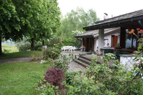 Garden, Villa San Giorgio in Pellio Intelvi Garden, Villa San Giorgio in Pellio Intelvi