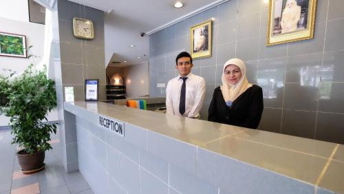 Vestíbulo, Jubilee Hotel in Bandar Seri Begawan Vestíbulo, Jubilee Hotel in Bandar Seri Begawan