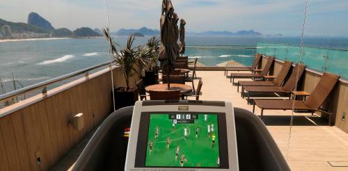 Фитнес-центр, Orla Copacabana Hotel in Рио-де-Жанейро Фитнес-центр, Orla Copacabana Hotel in Рио-де-Жанейро